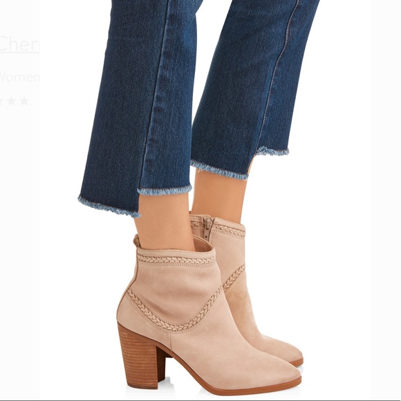 Cherry Blossom Women's Button Down Kick Flare Crop - Picture 4 of 4